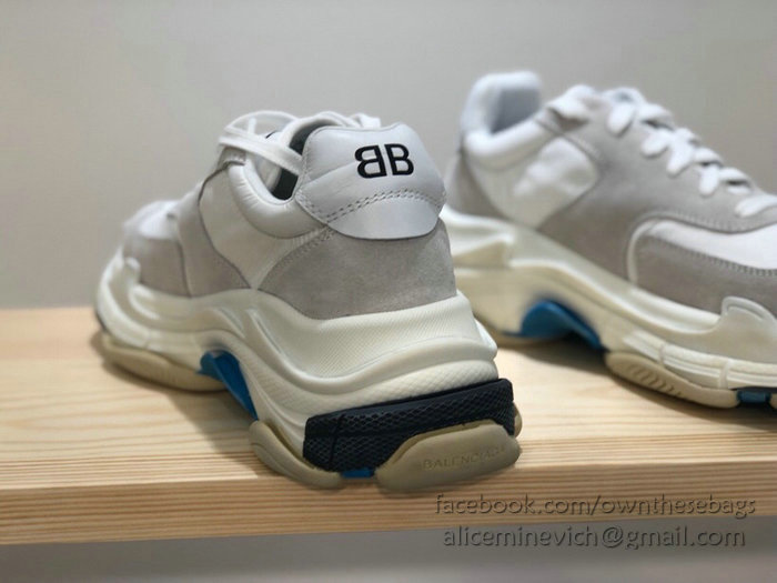 Balenciaga Triple S Sneakers B811063B