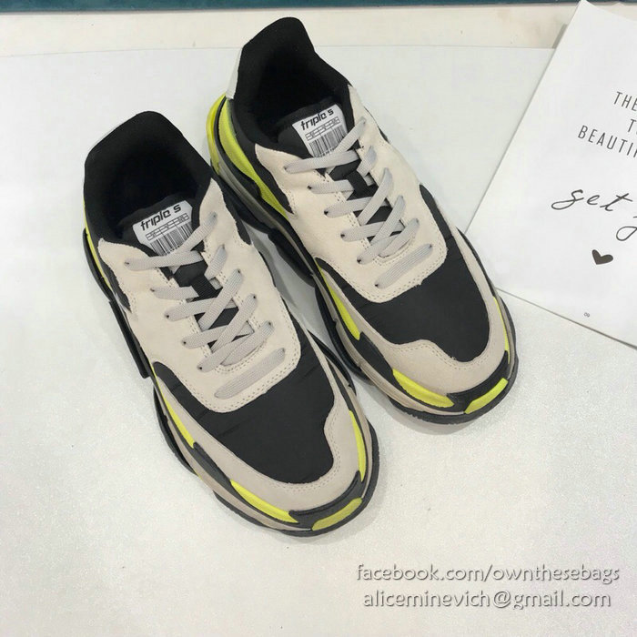 Balenciaga Triple S Sneakers B811063E
