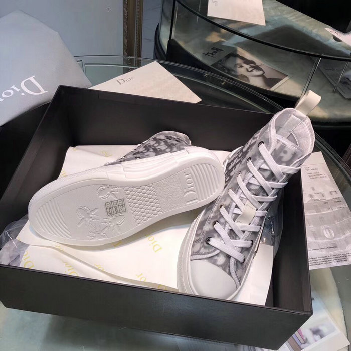 Dior Oblique High Top Sneaker D32601