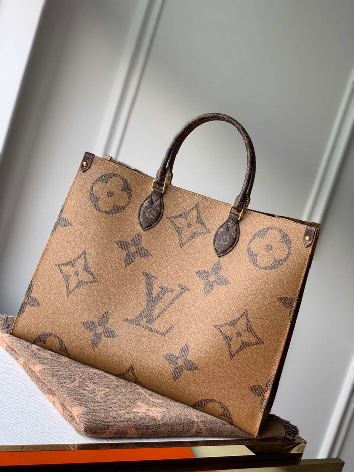 Louis Vuitton Monogram Canvas Onthego GM M44576