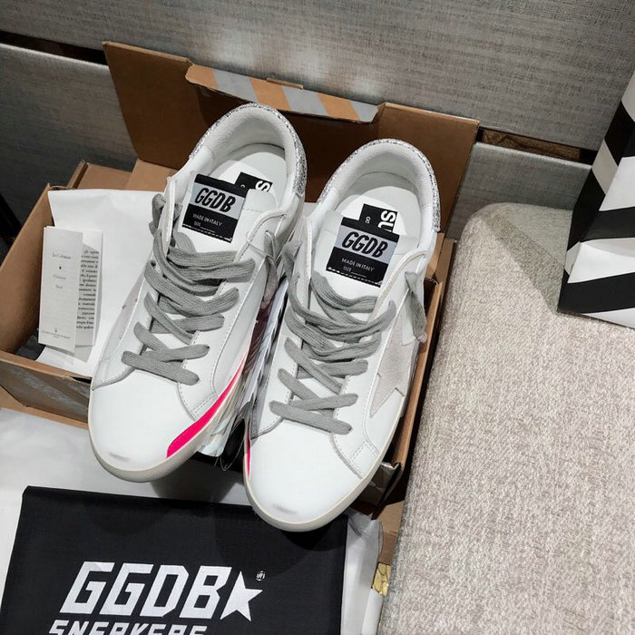 Golden Goose Calfskin Sneaker GG07722