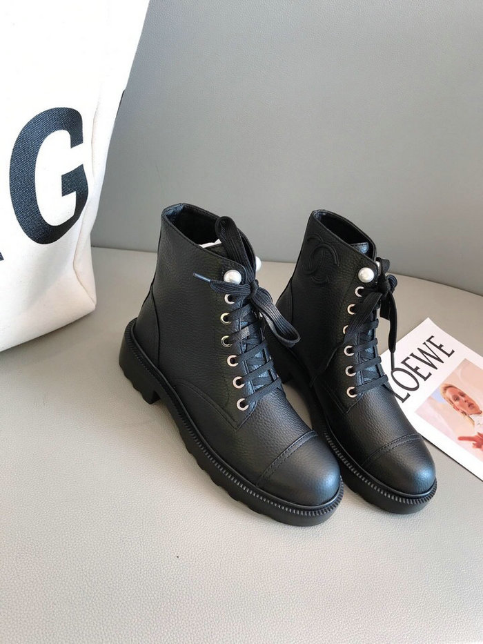 Chanel Grain Calfskin Boot Black CS09274