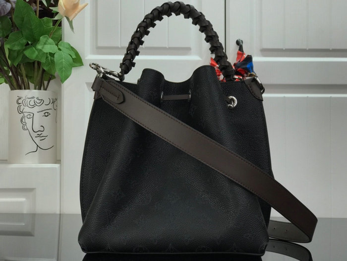 Louis Vuitton Mahina Leather Muria Black M55801