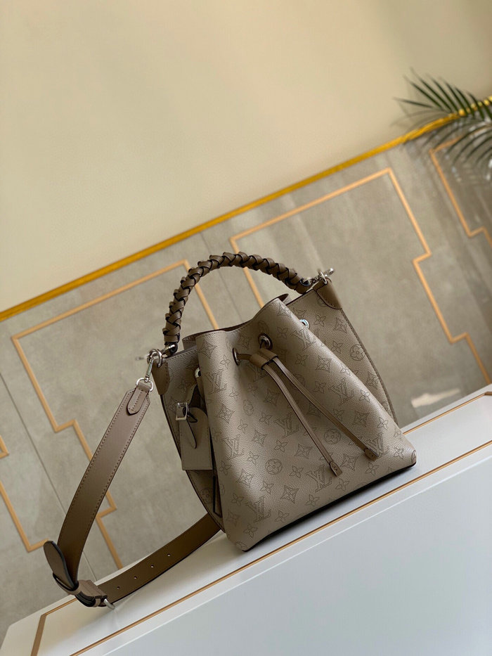 Louis Vuitton Mahina Leather Muria Galet M55801