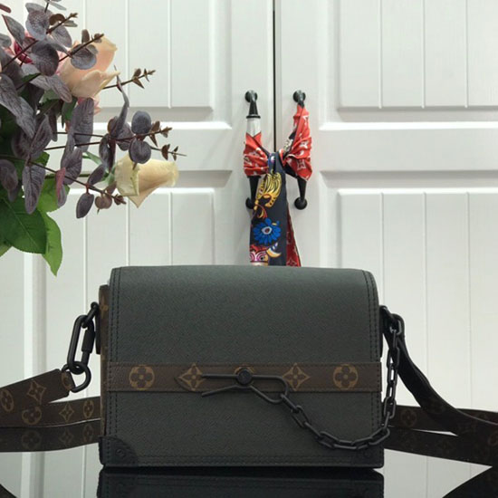 Louis Vuitton Taiga Leather Flap Bag Black M30717