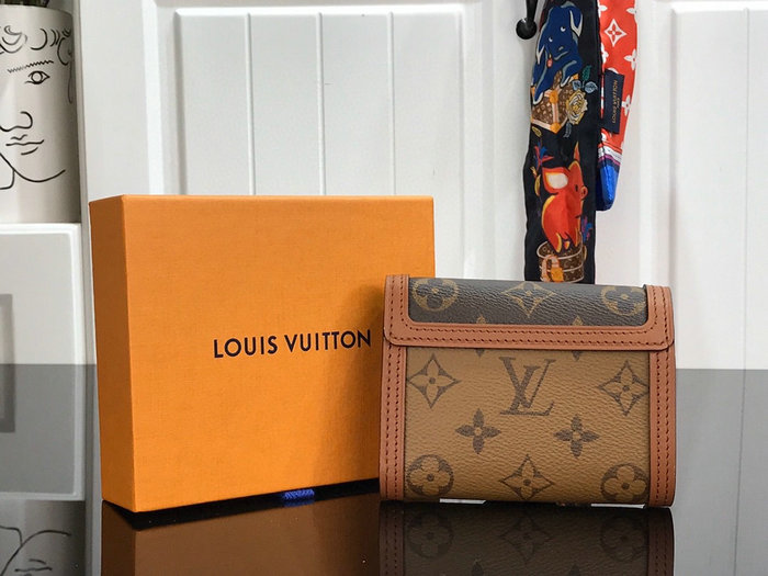 Louis Vuitton Dauphine Compact Wallet M68725