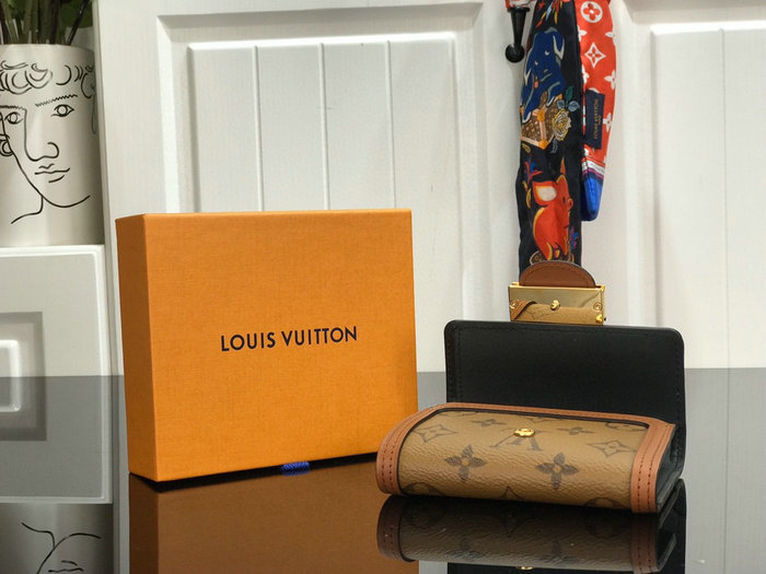 Louis Vuitton Dauphine Compact Wallet M68725