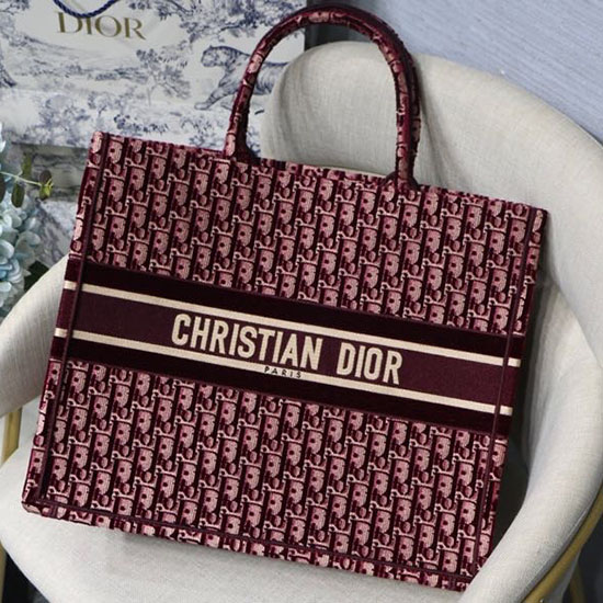 Dior Embroidered Velvet Book Tote Red M12861