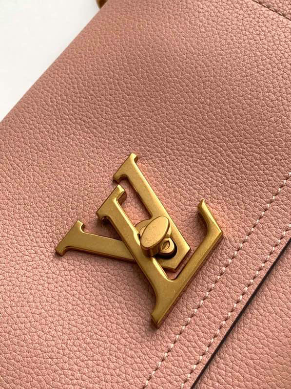 Louis Vuitton Lockme Chain PM Pink M57073