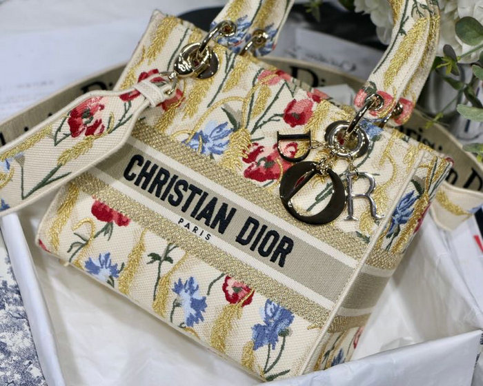 Dior Medium Lady D-lite Bag M80024