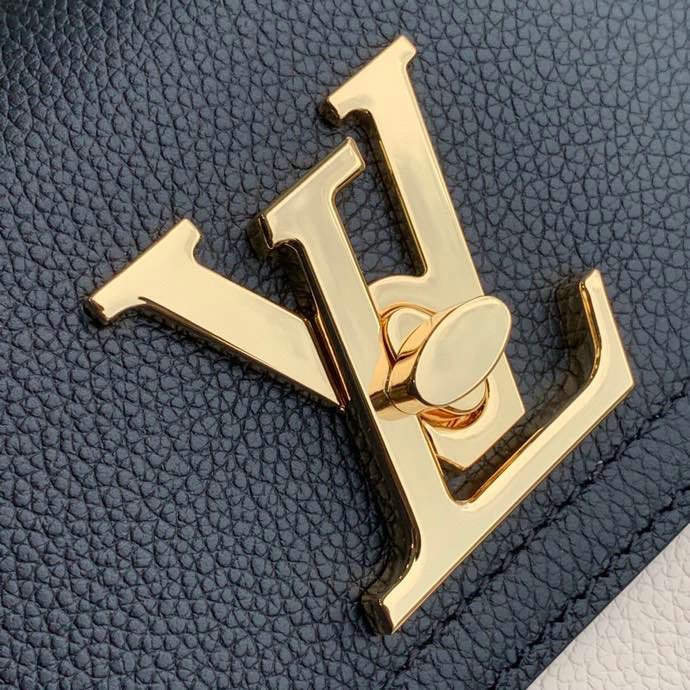 Louis Vuitton Lockme Tender Black M58557