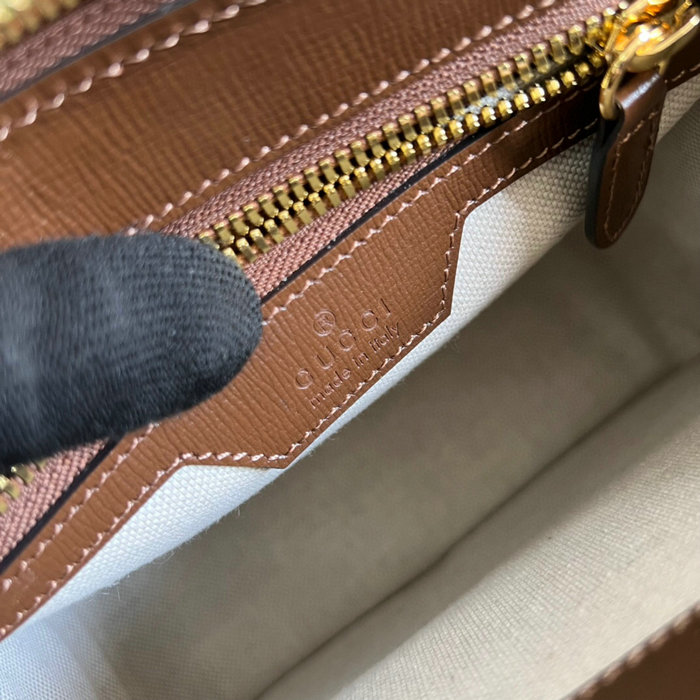 Gucci Messenger bag with Interlocking G 674164