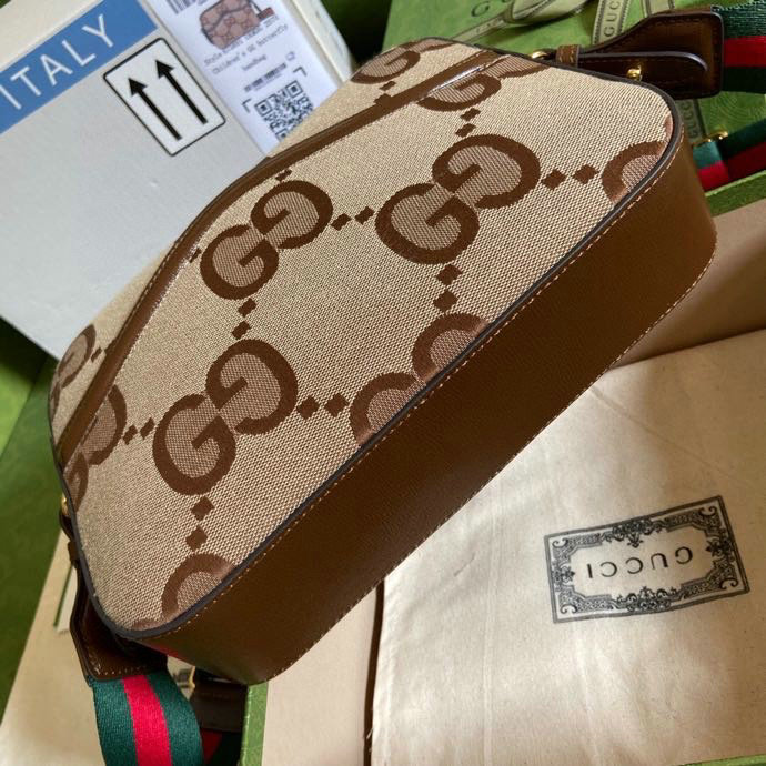Gucci Messenger bag with jumbo GG 675891