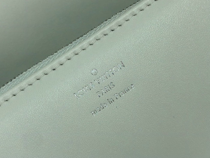 Louis Vuitton Swing White M20393