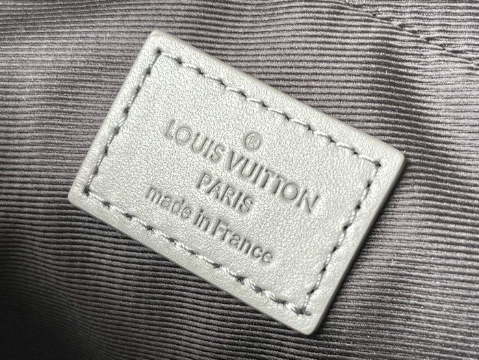 Louis Vuitton DUO MESSENGER M46104
