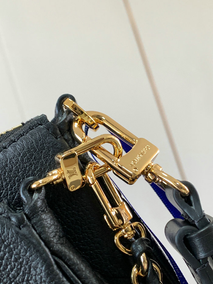 Louis Vuitton Multi Pochette Accessoires Black M80399