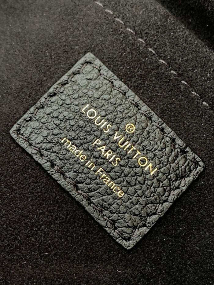 Louis Vuitton Multi Pochette Accessoires Black M80399