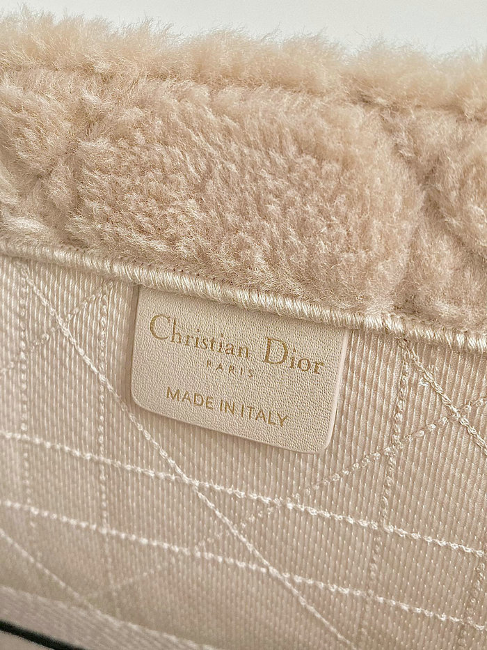 LARGE DIOR BOOK TOTE Beige Cannage Shearling M1286
