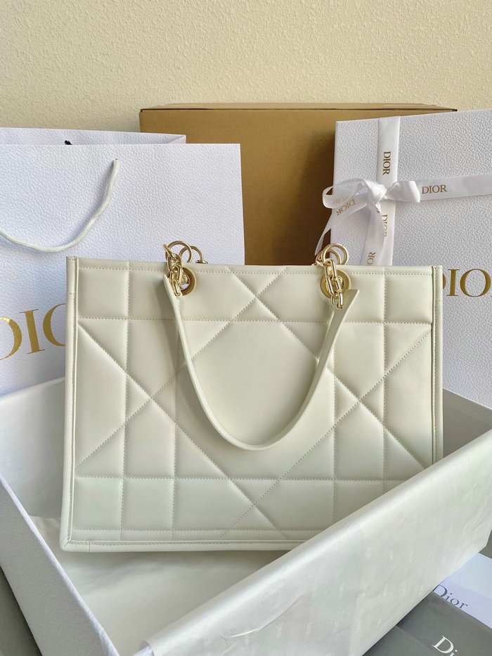 Medium Dior Essential Tote Bag White M8721