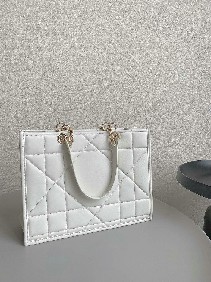 Medium Dior Essential Tote Bag White M8721