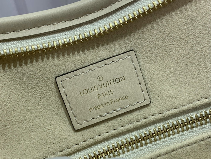 Louis Vuitton Carryall MM White M46289