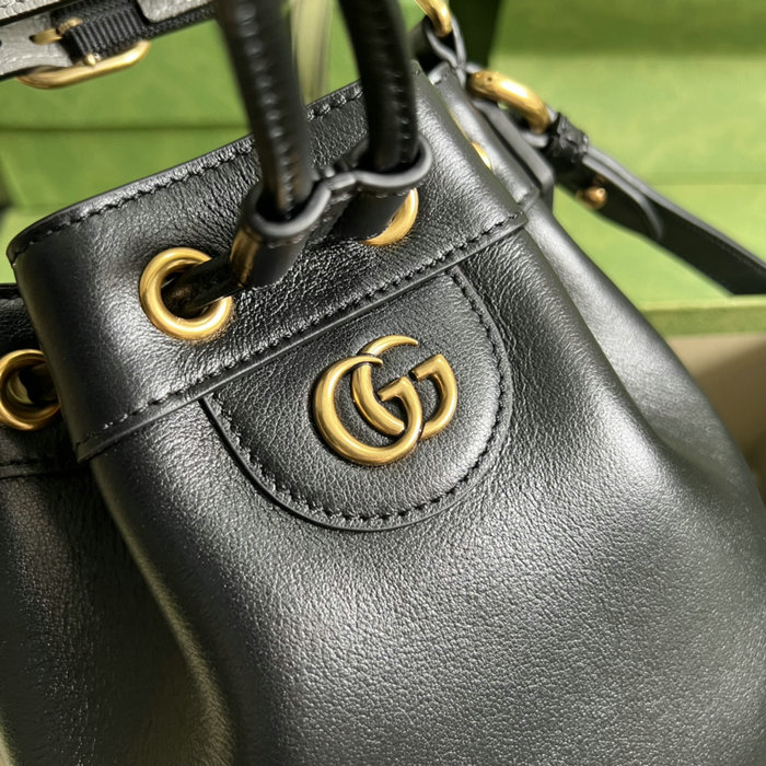 Gucci Diana Mini Bucket Bag Black 724667