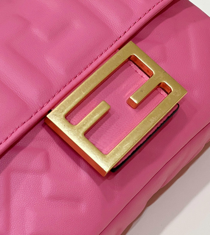 Fendi Baguette Mini leather bag Pink F0191S
