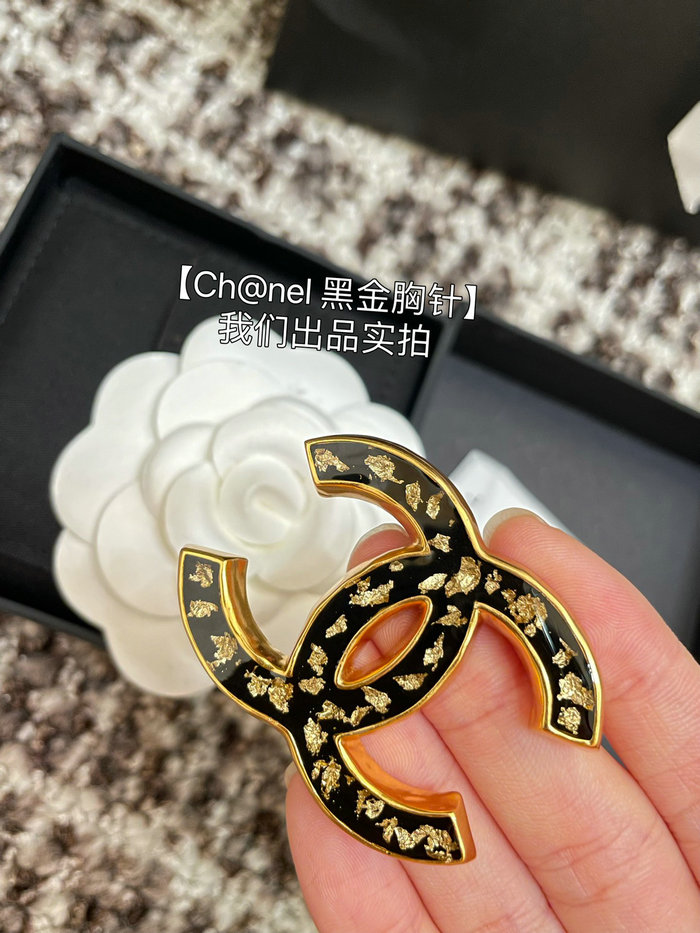 Chanel Brooch CR03