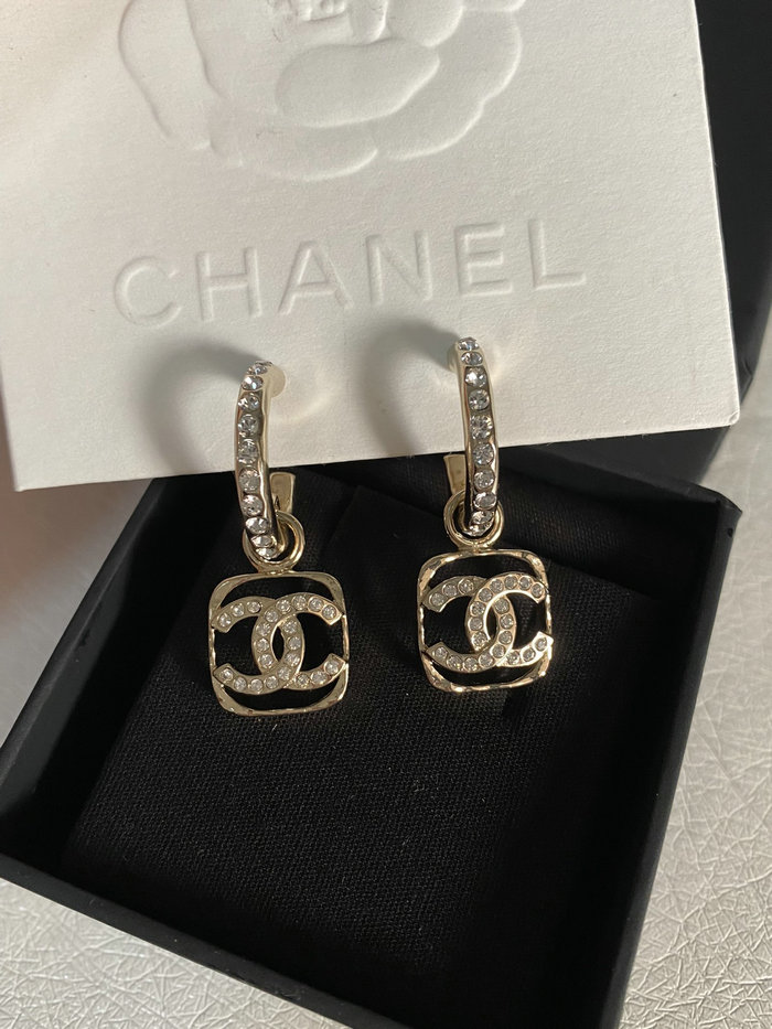 Chanel Earrings CE35