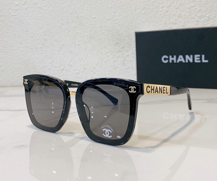 Chanel Sunglasses SCH0771