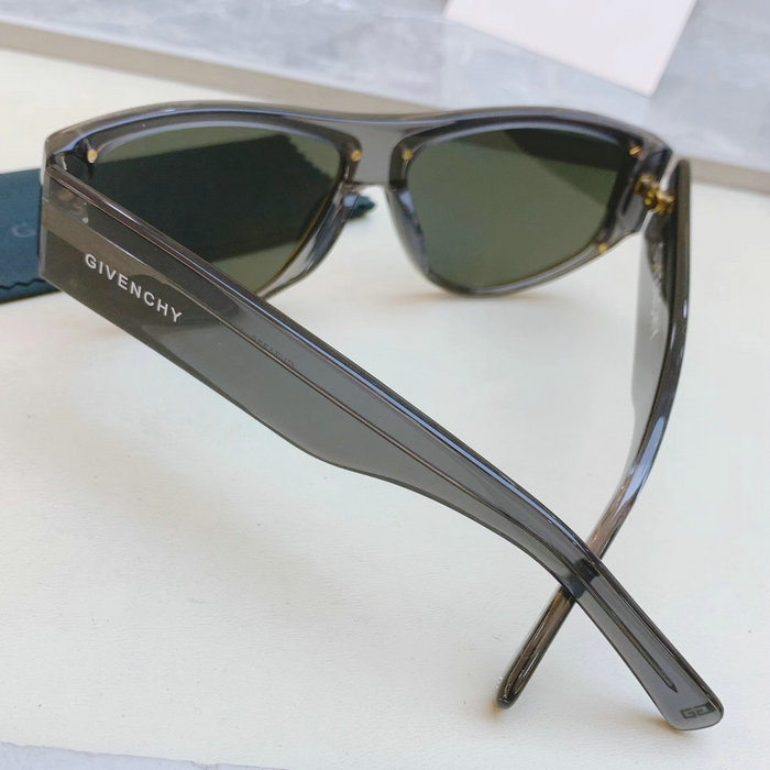 Givenchy Sunglasses GV7177