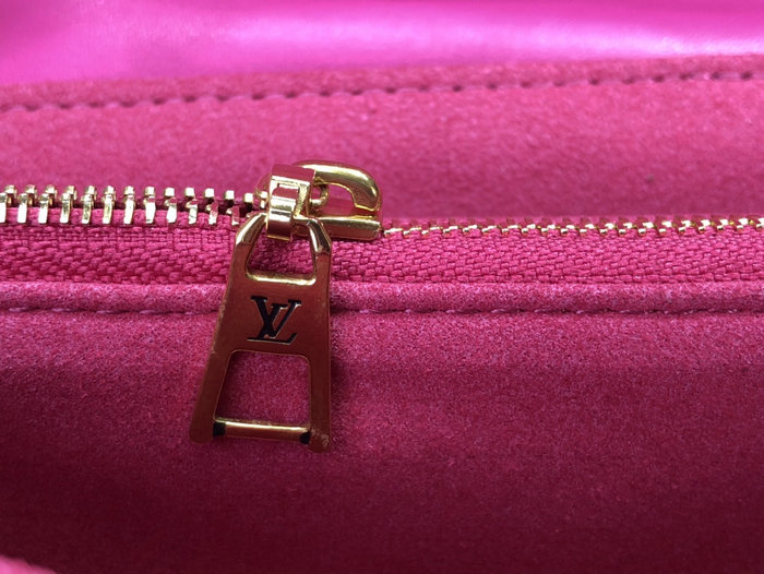 Louis Vuitton New Wave Chain Bag MM Pink M58552