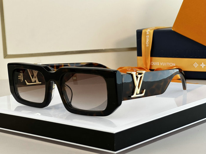 Louis Vuitton Sunglasses LZ2316U