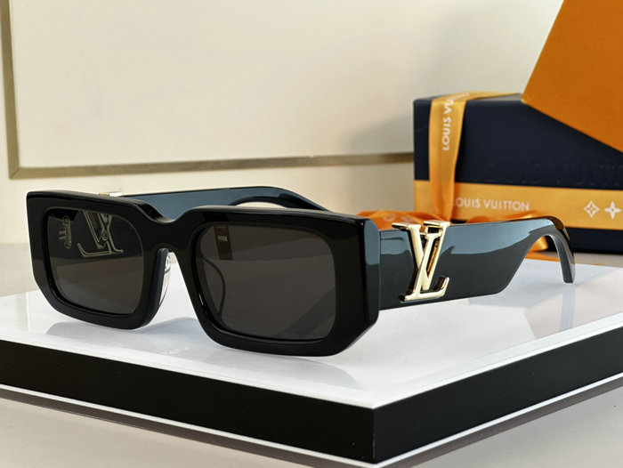 Louis Vuitton Sunglasses LZ2316U