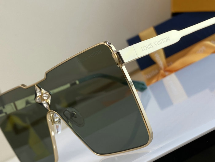 Louis Vuitton Sunglasses SZ1700U