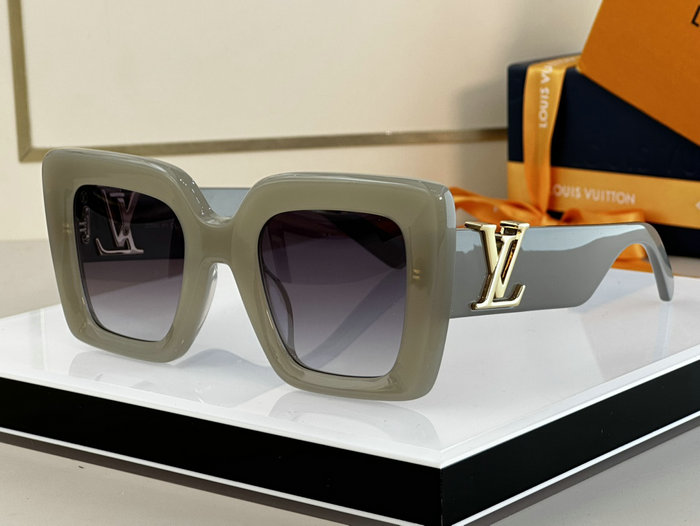Louis Vuitton Sunglasses SZ2302U