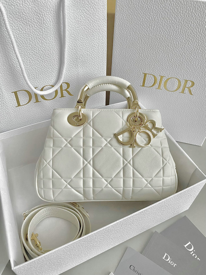 Dior Lady Handbag White D7501