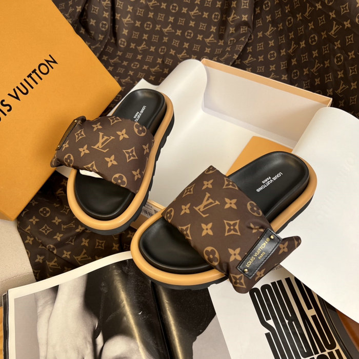 Louis Vuitton Slippers LS03174