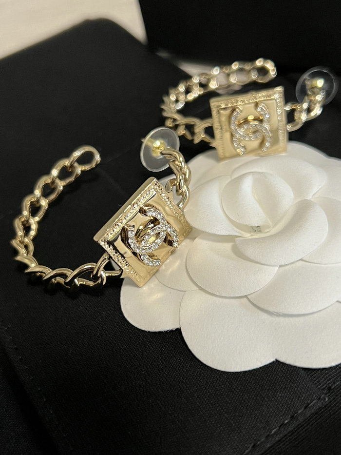 Chanel Earrings CE45