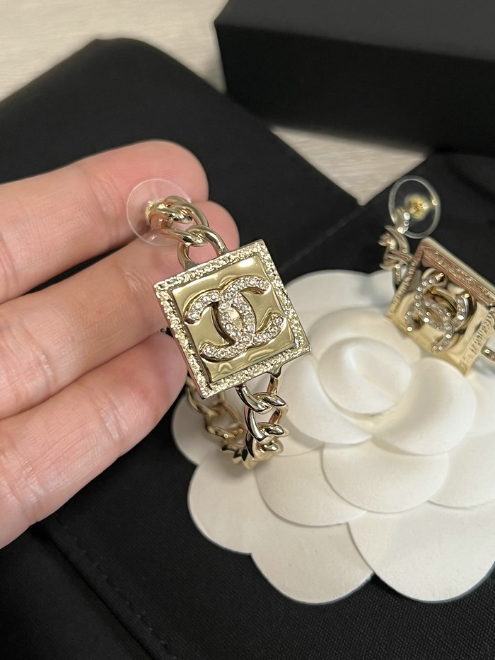 Chanel Earrings CE45