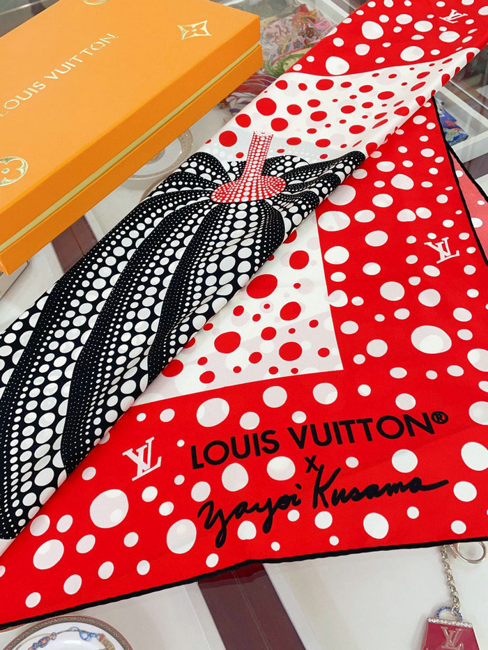 Louis Vuitton Silk Scarf LS2312