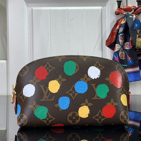 LV x YK Cosmetic Pouch M81895