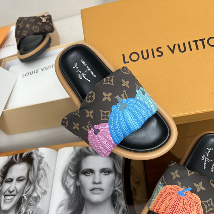 Louis Vuitton Slides SIL042101