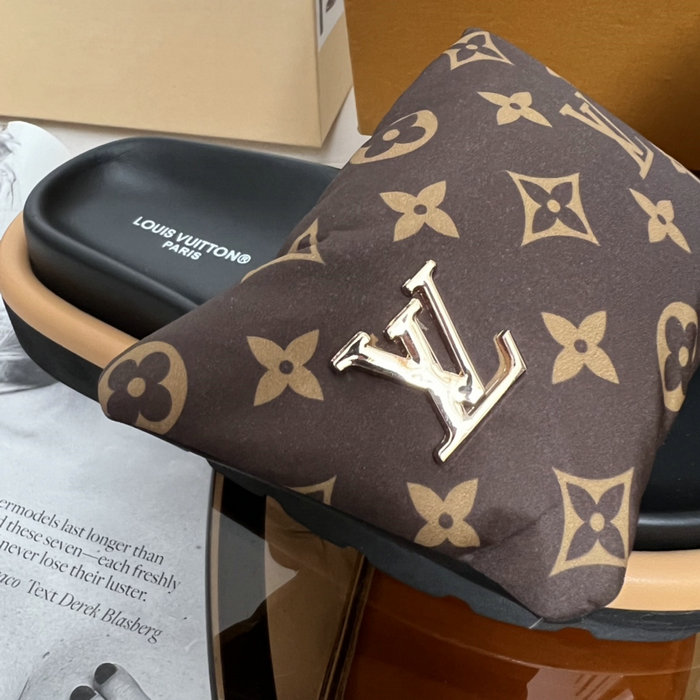 Louis Vuitton Slides SIL042102