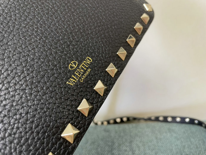 Valentino Garavani Rockstud Leather Shoulder Bag Black V5500