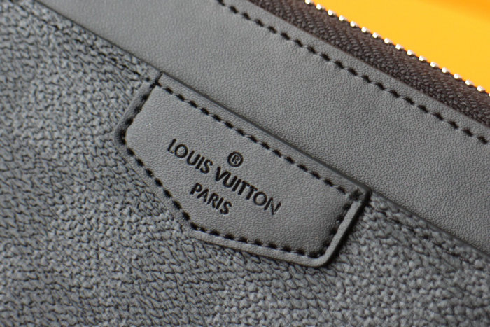 Louis Vuitton Damier Graphite Zippy Dragonne N60379