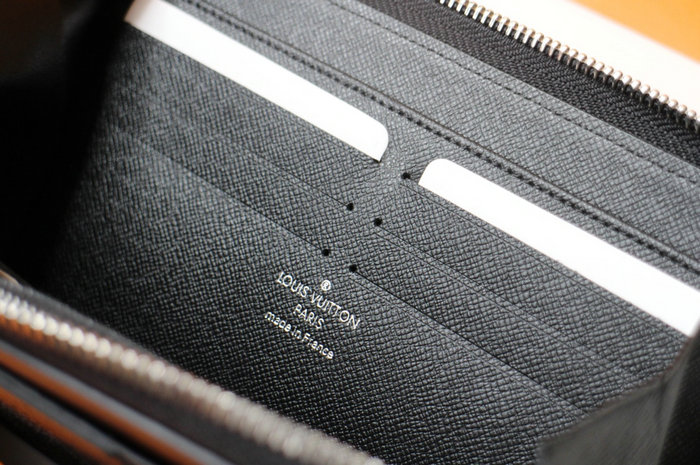 Louis Vuitton Damier Graphite Zippy Dragonne N60379