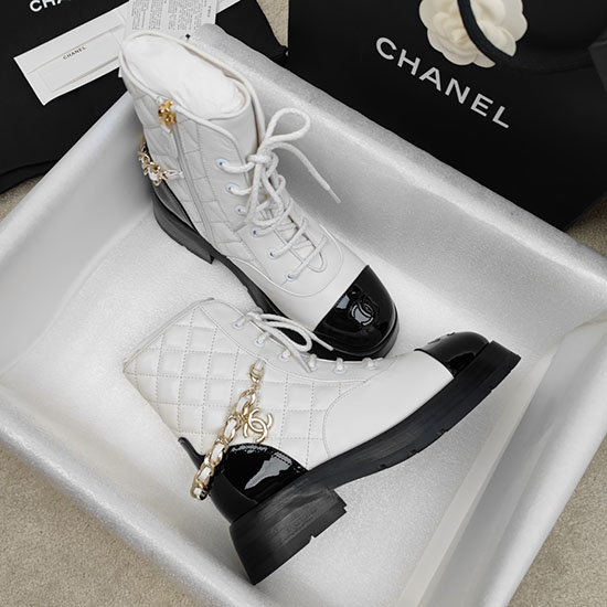 Chanel Leather Boots SNC090819