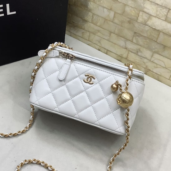 Chanel Clutch with Chain White AP2303