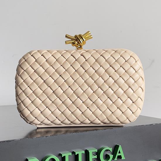 Bottega Veneta Classic Knot Clutch Cantaloupe B717622 Bottega Veneta Classic Knot Clutch Cantaloupe B717622